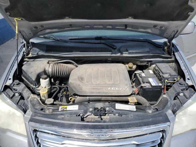 2C4RC1BG1DR689069 - 2013 CHRYSLER TOWN & COU TOURING SILVER photo 12