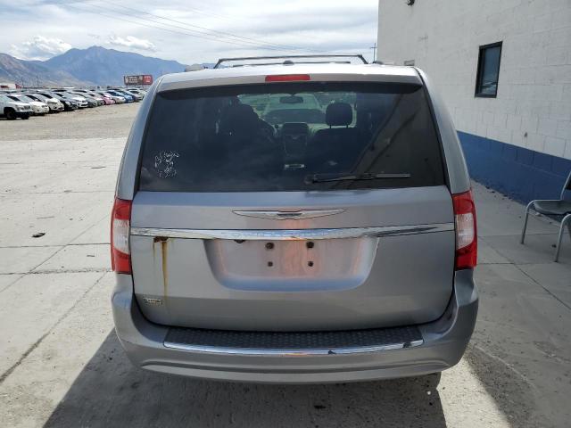 2C4RC1BG1DR689069 - 2013 CHRYSLER TOWN & COU TOURING SILVER photo 6