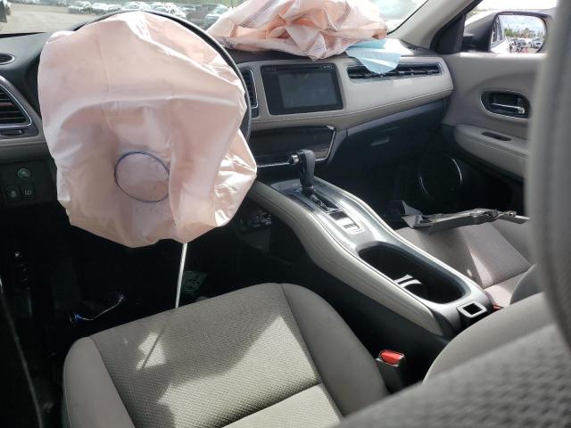 3CZRU6H58JM709895 - 2018 HONDA HR-V EX WHITE photo 8