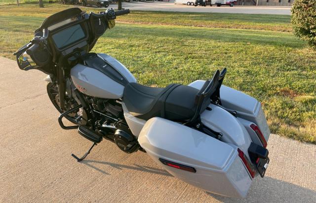 1HD1KB718RB634181 - 2024 HARLEY-DAVIDSON FLHX 灰色 照片 3