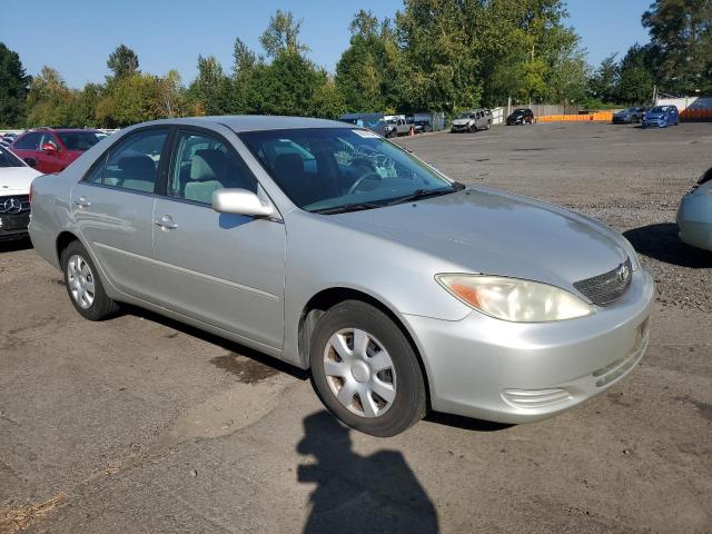 4T1BE32K94U897582 - 2004 TOYOTA CAMRY LE ვერცხლისფერი ფოტო 4