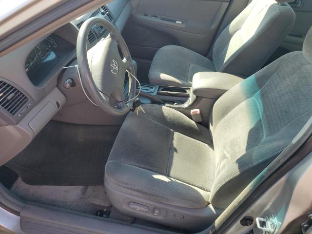 4T1BE32K94U897582 - 2004 TOYOTA CAMRY LE ვერცხლისფერი ფოტო 7