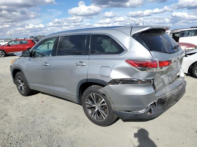 5TDKKRFH5GS134451 - 2016 TOYOTA HIGHLANDER XLE Күміс фото 2