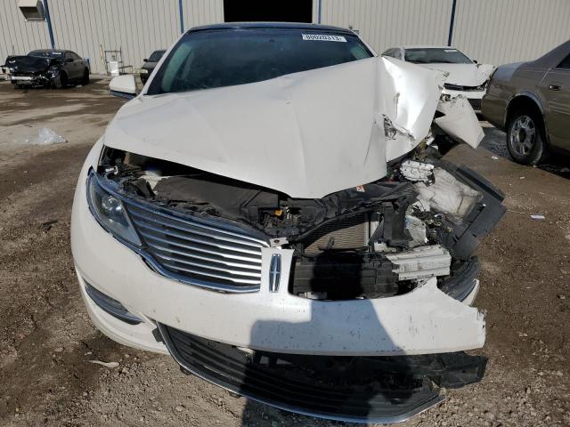 3LN6L2LU8GR612187 - 2016 LINCOLN MKZ HYBRID WHITE photo 5