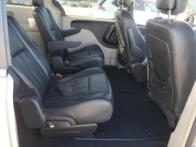 2C4RC1BG7GR185677 - 2016 CHRYSLER TOWN & COU TOURING GOLD photo 11