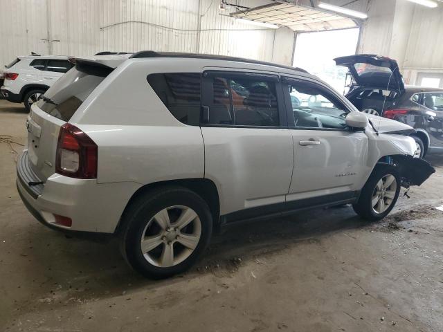1C4NJCEB1ED559653 - 2014 JEEP COMPASS LATITUDE ვერცხლისფერი ფოტო 3