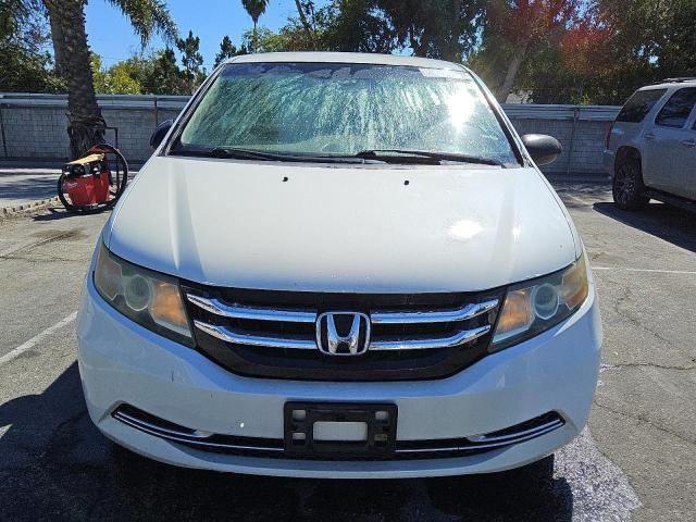 5FNRL5H22FB022691 - 2015 HONDA ODYSSEY LX WHITE photo 5