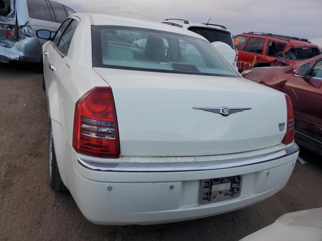 2C3AA63H15H521418 - 2005 CHRYSLER 300C CREAM photo 6