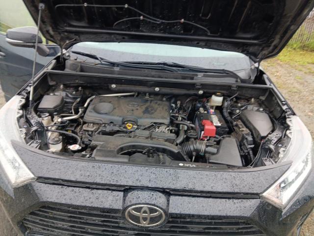 JTMP1RFV4KJ002401 - 2019 TOYOTA RAV4 XLE BLACK photo 11