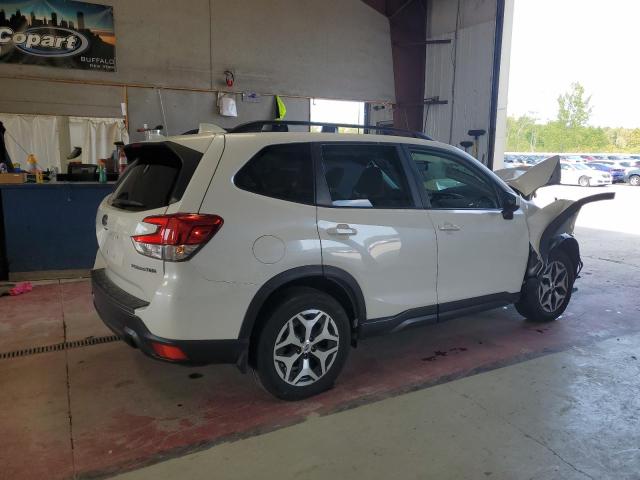 JF2SKAJCXMH502539 - 2021 SUBARU FORESTER PREMIUM WHITE photo 3