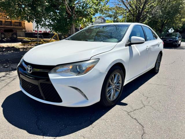 4T1BF1FK4FU091468 - 2015 TOYOTA CAMRY LE 白色 照片 2