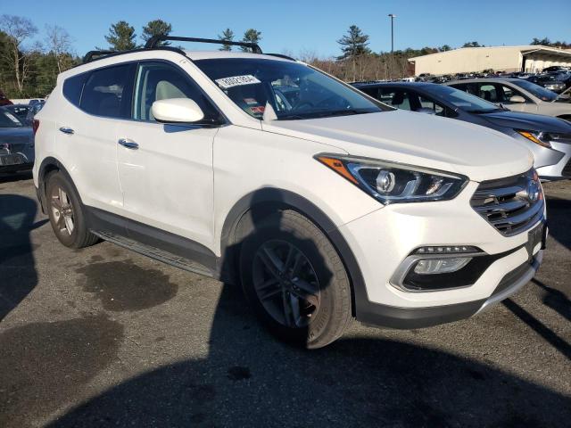 5NMZUDLB6HH010611 - 2017 HYUNDAI SANTA FE S WHITE photo 4