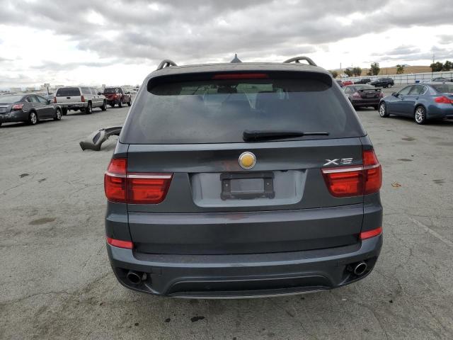 5UXZV4C54D0G56474 - 2013 BMW X5 XDRIVE35I Մոխրագույն լուսանկար 6