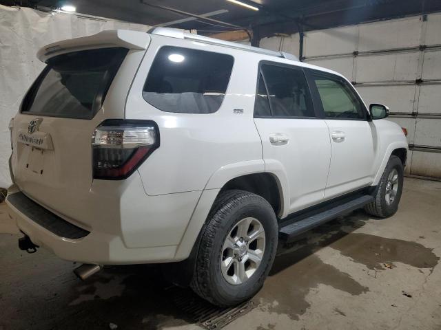 JTEBU5JR5F5271750 - 2015 TOYOTA 4RUNNER SR5 WHITE photo 3