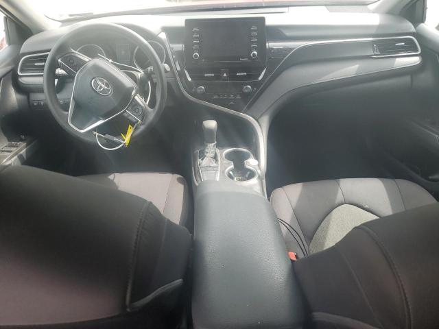 4T1C11AK8NU634989 - 2022 TOYOTA CAMRY LE RED photo 8