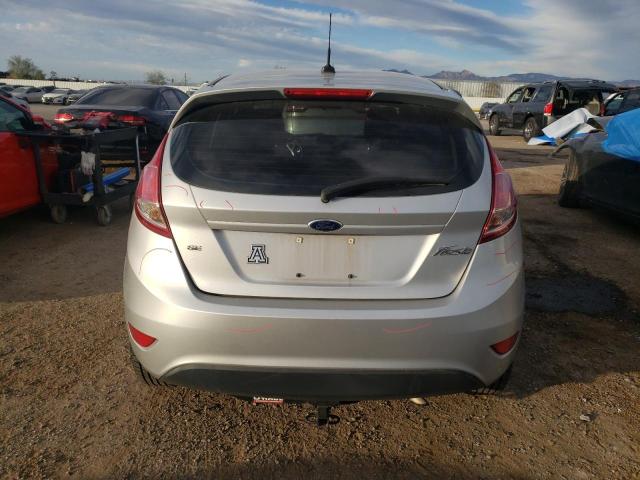 3FADP4EJ5GM141214 - 2016 FORD FIESTA SE SILVER photo 6