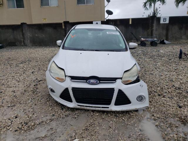 1FAHP3H23CL169427 - 2012 FORD FOCUS SEL WHITE photo 5