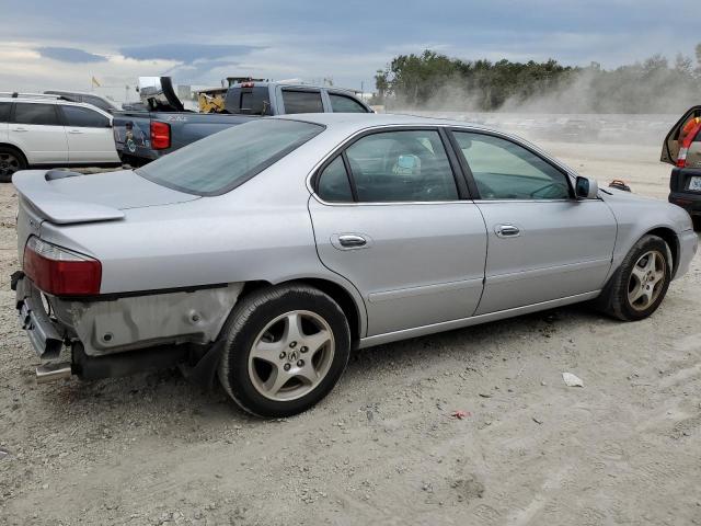 19UUA56693A016026 - 2003 ACURA 3.2TL SILVER photo 3