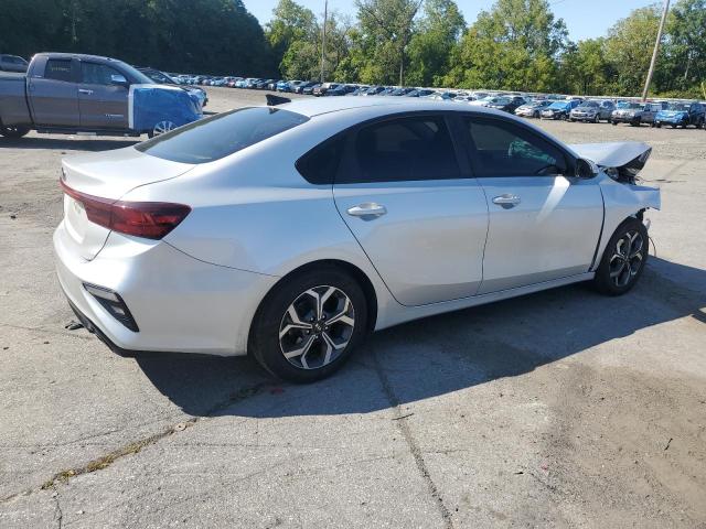 3KPF24AD8KE099321 - 2019 KIA FORTE FE 银色 照片 3