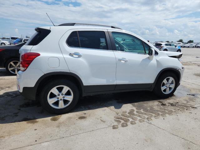 KL7CJLSB8JB676760 - 2018 CHEVROLET TRAX 1LT Weiß Foto 3