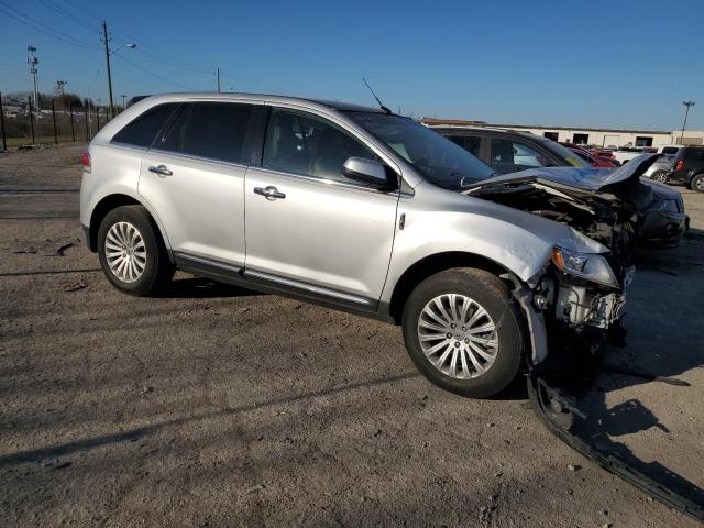 2LMDJ8JK2DBL38758 - 2013 LINCOLN MKX SILVER photo 4