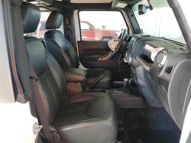 1C4AJWBG5GL322740 - 2016 JEEP WRANGLER SAHARA WHITE photo 11