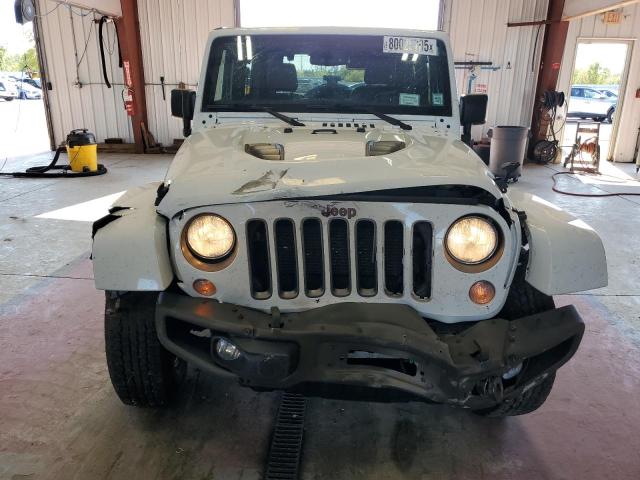 1C4AJWBG5GL322740 - 2016 JEEP WRANGLER SAHARA WHITE photo 5