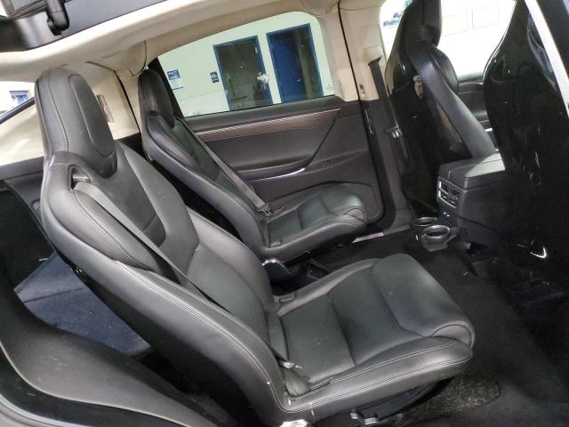 5YJXCBE24GF004673 - 2016 TESLA MODEL X BLACK photo 10