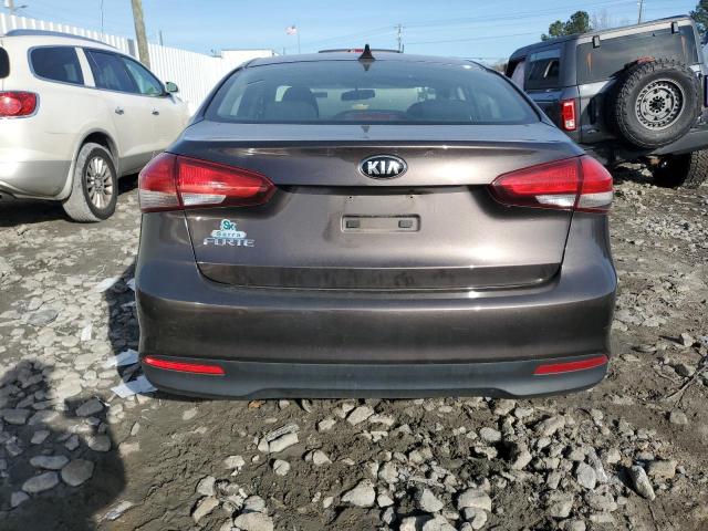 3KPFK4A7XHE137327 - 2017 KIA FORTE LX BLUE photo 6