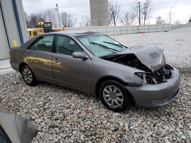 4T1BE30K45U533557 - 2005 TOYOTA CAMRY LE GRAY photo 4