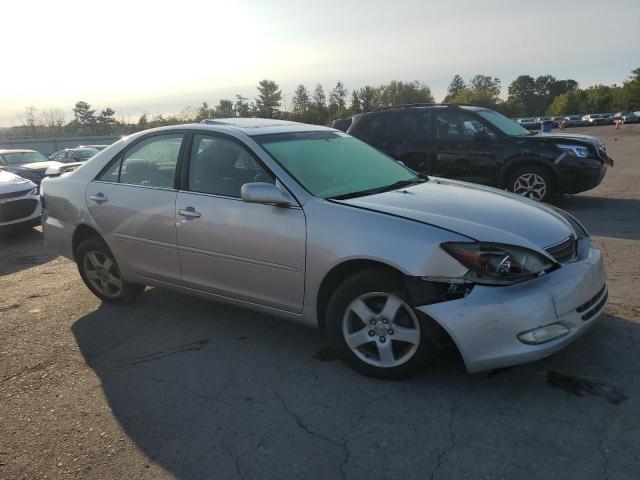 4T1BE32K44U936059 - 2004 TOYOTA CAMRY LE SILVER photo 4