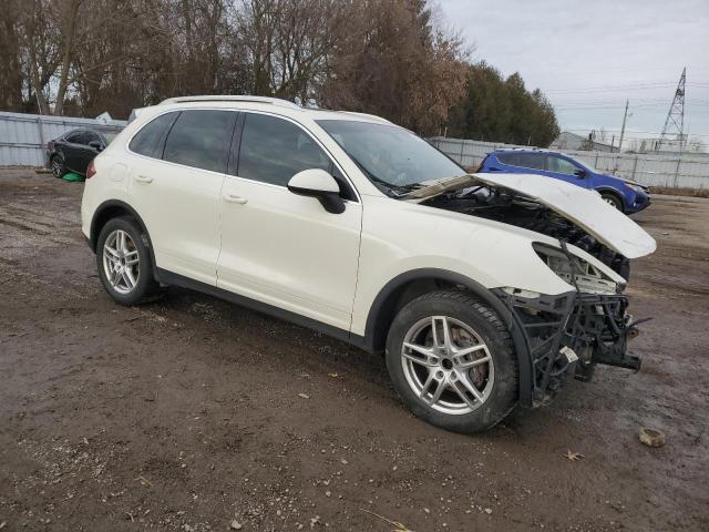 WP1AA2A21CLA00068 - 2012 PORSCHE CAYENNE WHITE photo 4