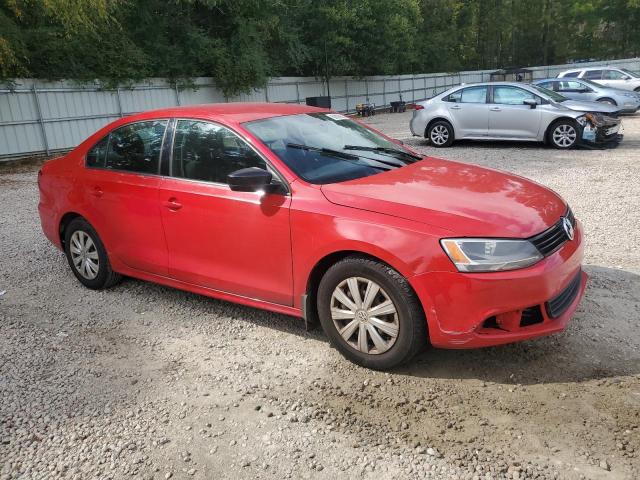 3VW2K7AJ5EM209707 - 2014 VOLKSWAGEN JETTA BASE RED photo 4