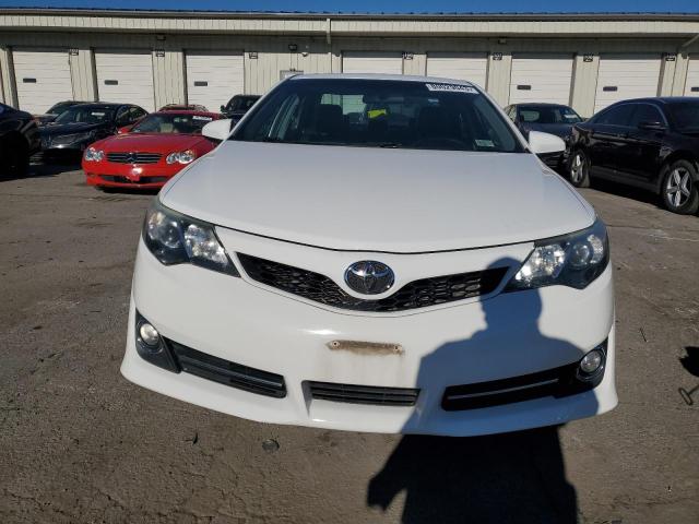 4T1BF1FK9EU326896 - 2014 TOYOTA CAMRY L WHITE photo 5