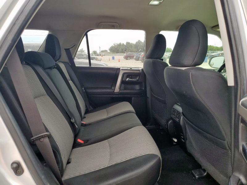 JTEBU5JR0H5473544 - 2017 TOYOTA 4RUNNER SR5/SR5 PREMIUM Gümüş foto 11