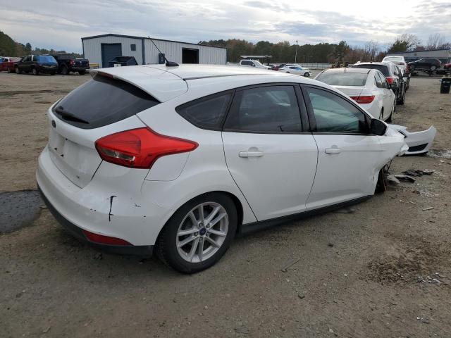 1FADP3K22JL272553 - 2018 FORD FOCUS SE WHITE photo 3