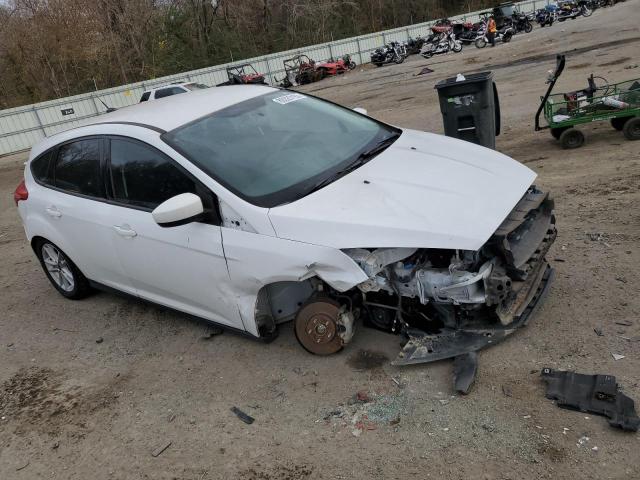 1FADP3K22JL272553 - 2018 FORD FOCUS SE WHITE photo 4