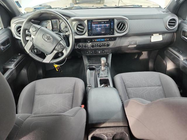 3TMCZ5AN3HM079702 - 2017 TOYOTA TACOMA DOUBLE CAB SILVER photo 8