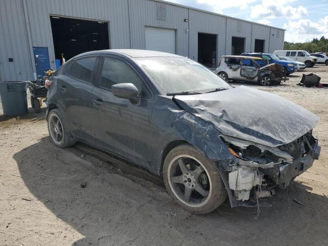 3MYDLBYV2JY320014 - 2018 TOYOTA YARIS IA ნაცრისფერი ფოტო 4