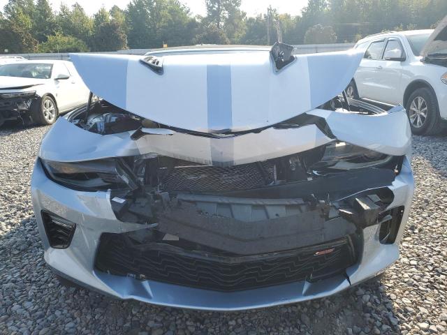 1G1FH3D70H0198319 - 2017 CHEVROLET CAMARO SS SILVER photo 5