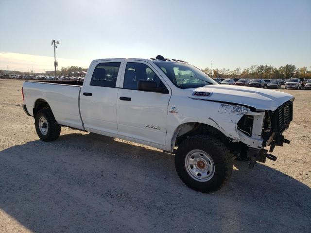 3C6UR5HLXNG220551 - 2022 RAM 2500 TRADESMAN WHITE photo 4