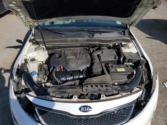 KNAGM4A71F5644671 - 2015 KIA OPTIMA LX WHITE photo 11