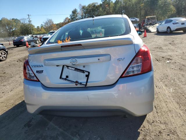 3N1CN7AP0KL847256 - 2019 NISSAN VERSA S SILVER photo 6