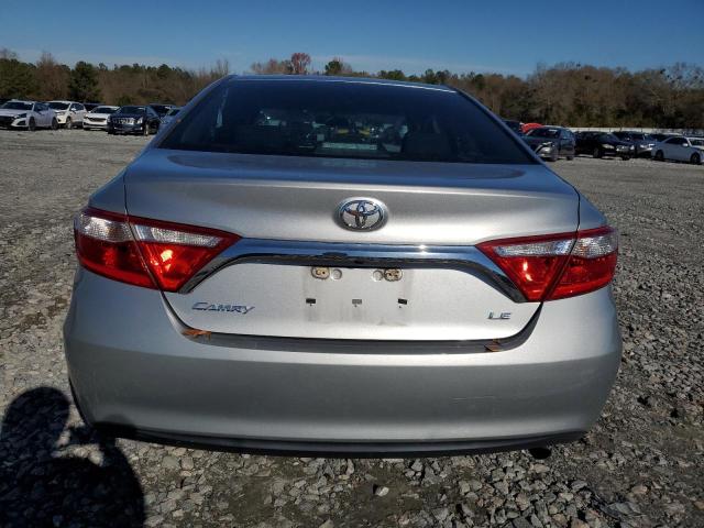 4T1BF1FKXFU091944 - 2015 TOYOTA CAMRY LE SILVER photo 6