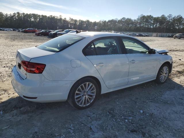 3VWD07AJ4FM338621 - 2015 VOLKSWAGEN JETTA SE WHITE photo 3