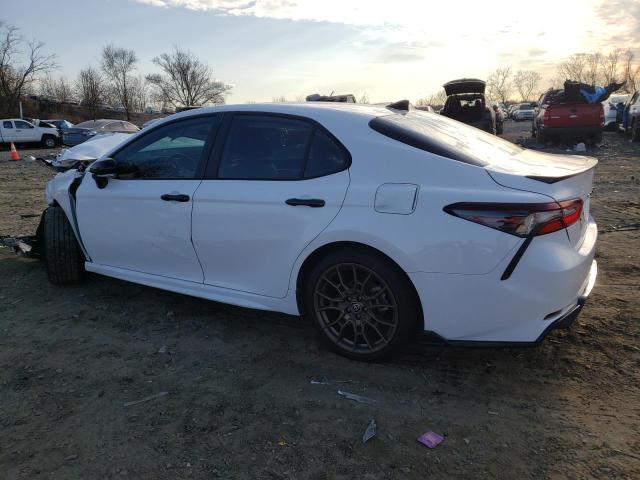 4T1T11AK0PU135199 - 2023 TOYOTA CAMRY SE NIGHT SHADE WHITE photo 2