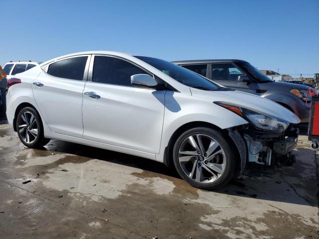 5NPDH4AE0EH520396 - 2014 HYUNDAI ELANTRA SE WHITE photo 4