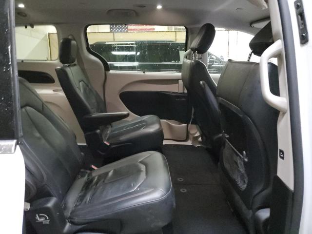 2C4RC1BG2HR552552 - 2017 CHRYSLER PACIFICA TOURING L WHITE photo 11