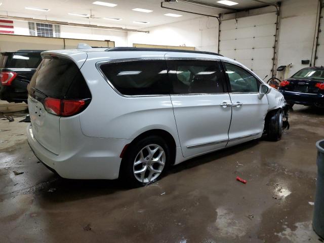 2C4RC1BG2HR552552 - 2017 CHRYSLER PACIFICA TOURING L WHITE photo 3