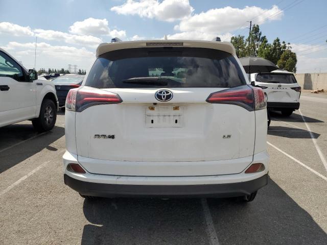 JTMZFREV4HJ703279 - 2017 TOYOTA RAV4 LE WHITE photo 6